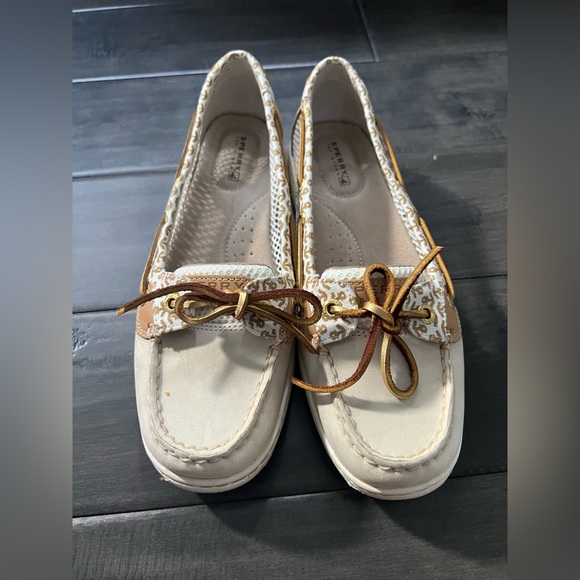 Brand new Speerh top sider boat shoes. Fantastic comfort. Original price C$140. - Picture 1 of 3